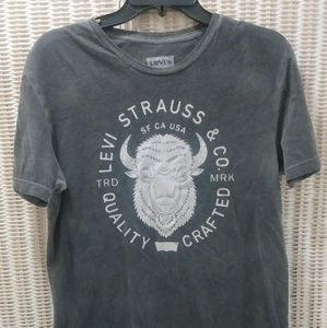 Men's Levi Shirt Size Medium